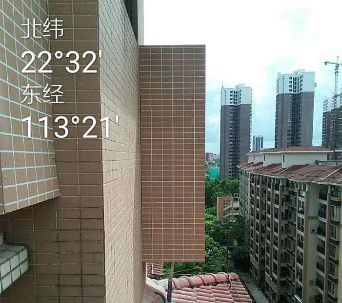 中國鐵塔變色龍型美化天